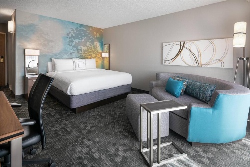 Courtyard by Marriott Las Vegas Convention Center image 12