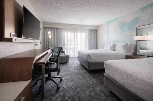 Courtyard by Marriott Las Vegas Convention Center image 15