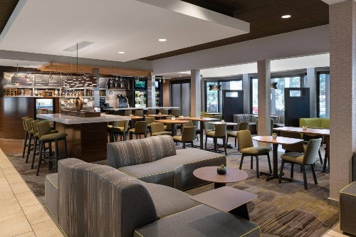 Courtyard by Marriott Las Vegas Convention Center image 3