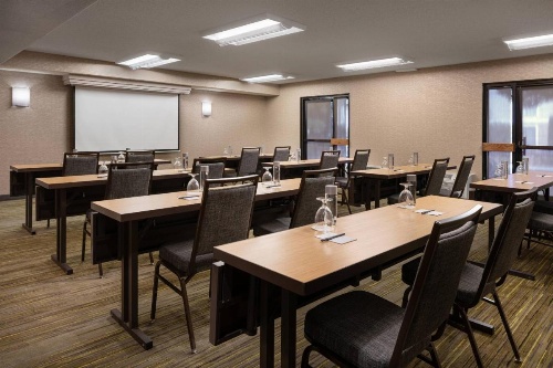 Courtyard by Marriott Las Vegas Convention Center image 24