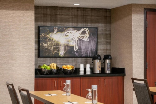 Courtyard by Marriott Las Vegas Convention Center image 25