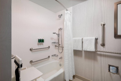 Courtyard by Marriott Las Vegas Convention Center image 4